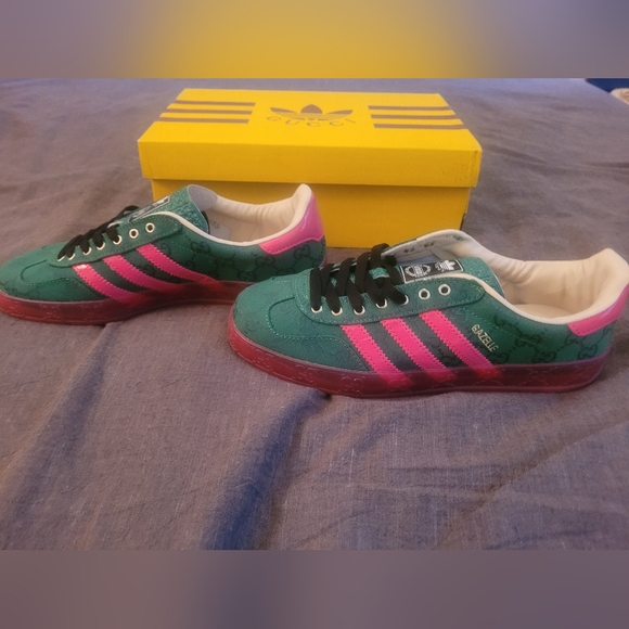 NEW Gucci x Adidas Green Women’s Sneakers. - Picture 2 of 6